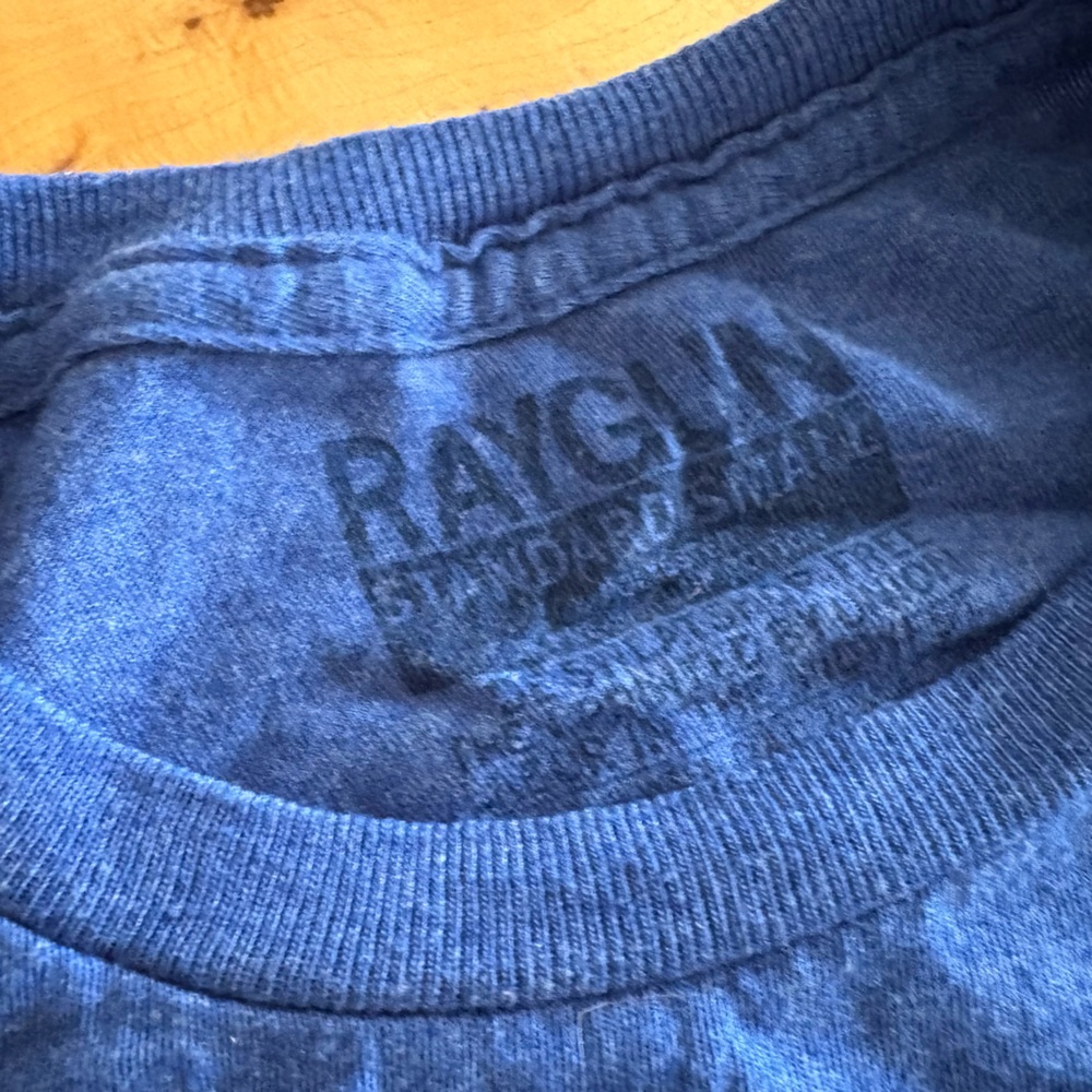 Raygun Tee - Picture 4 of 4